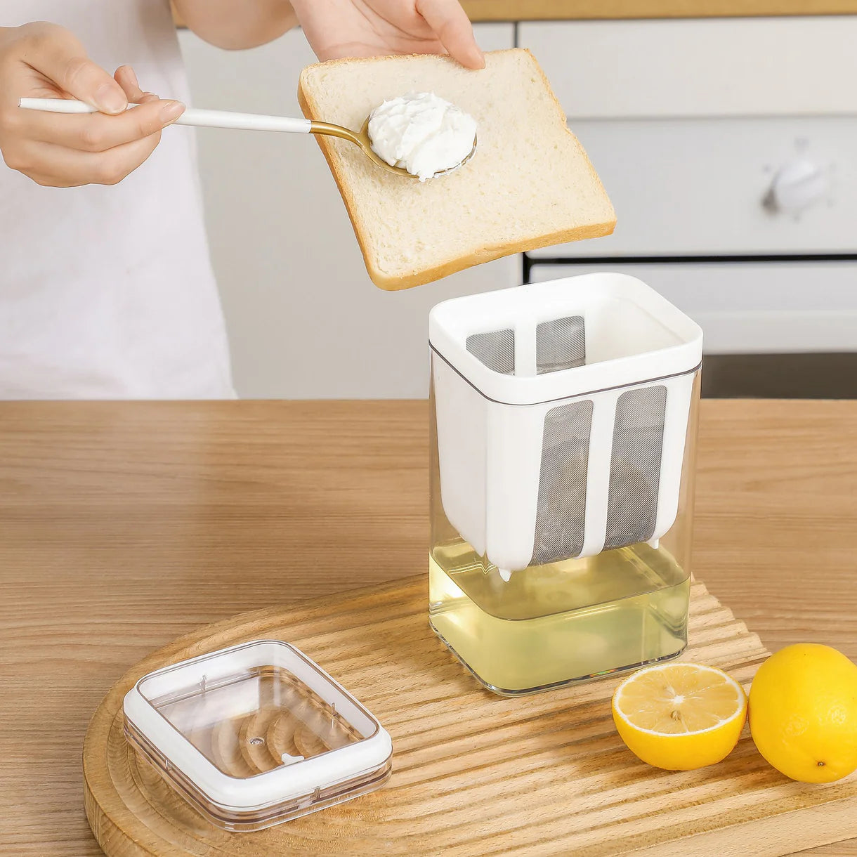 Hung Curd Maker